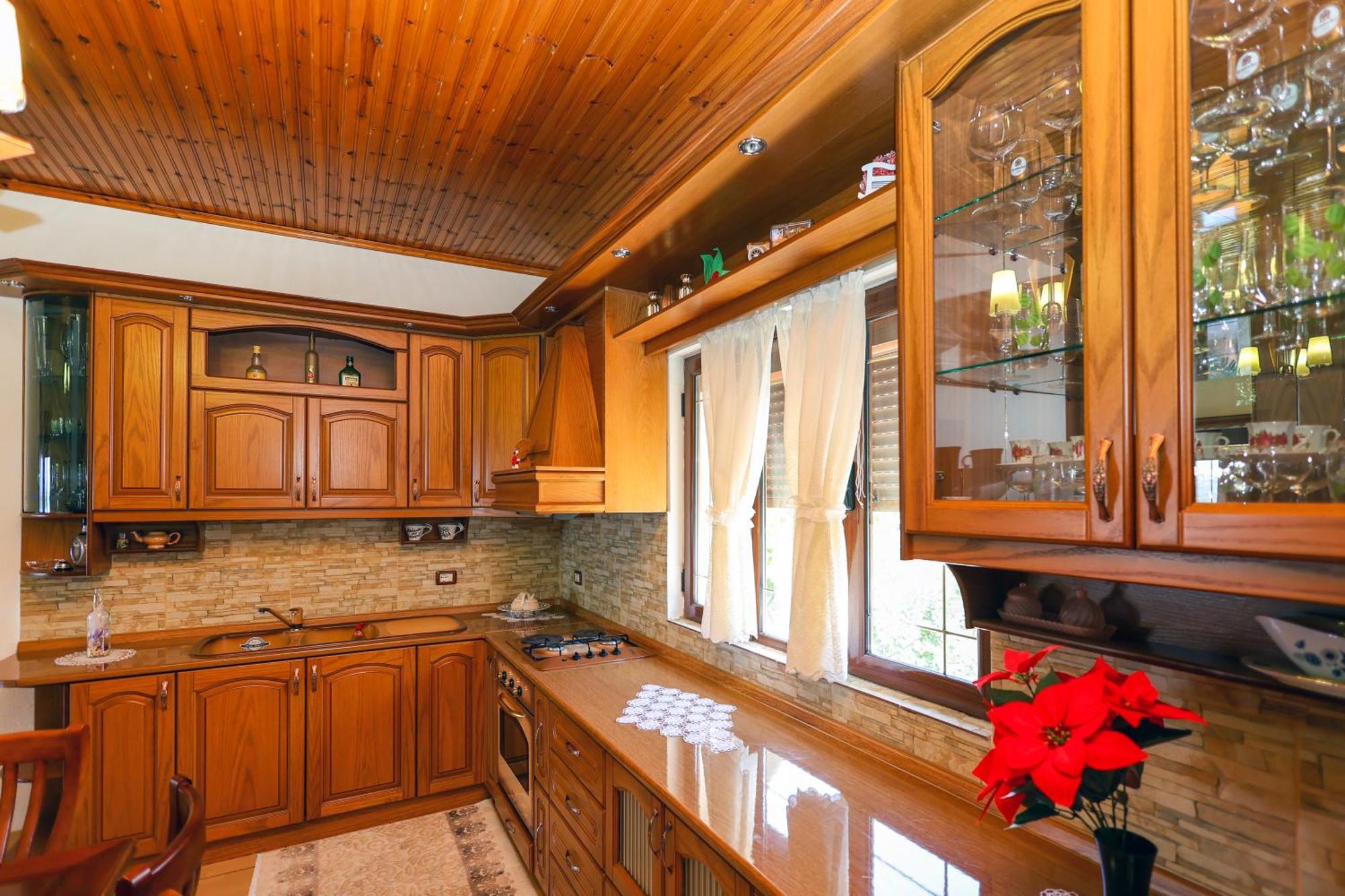 Villa Kevin Берат Екстериор снимка